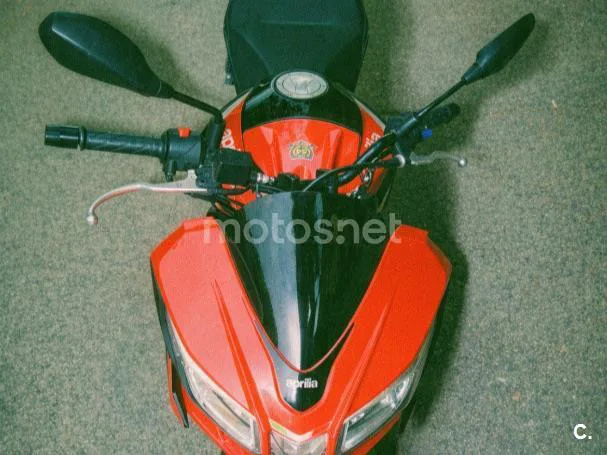 Aprilia Tuono 125 - Vista 3