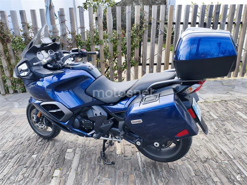 Triumph Trophy 1200 - Vista 7
