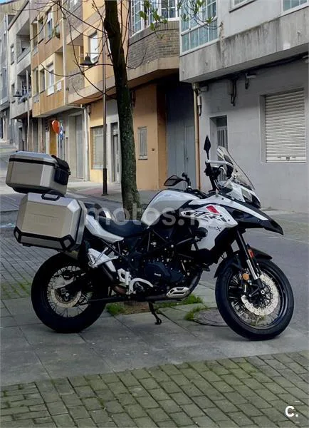 Benelli TRK 502 - Vista 11