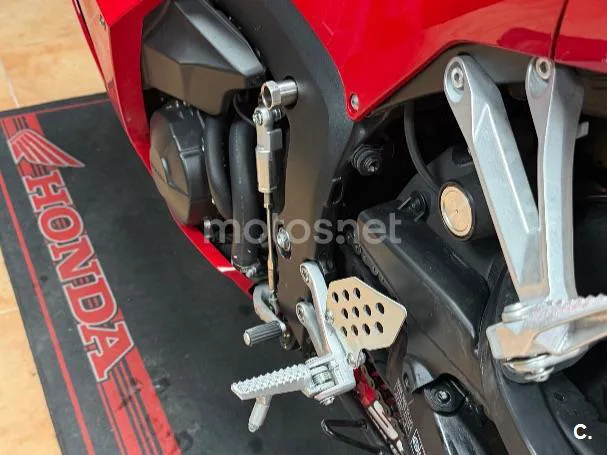 Honda CBR600RR - Vista 8