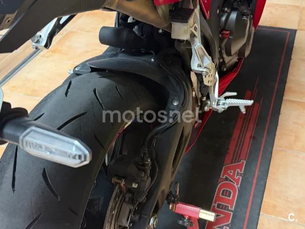 Honda CBR600RR - Vista 10