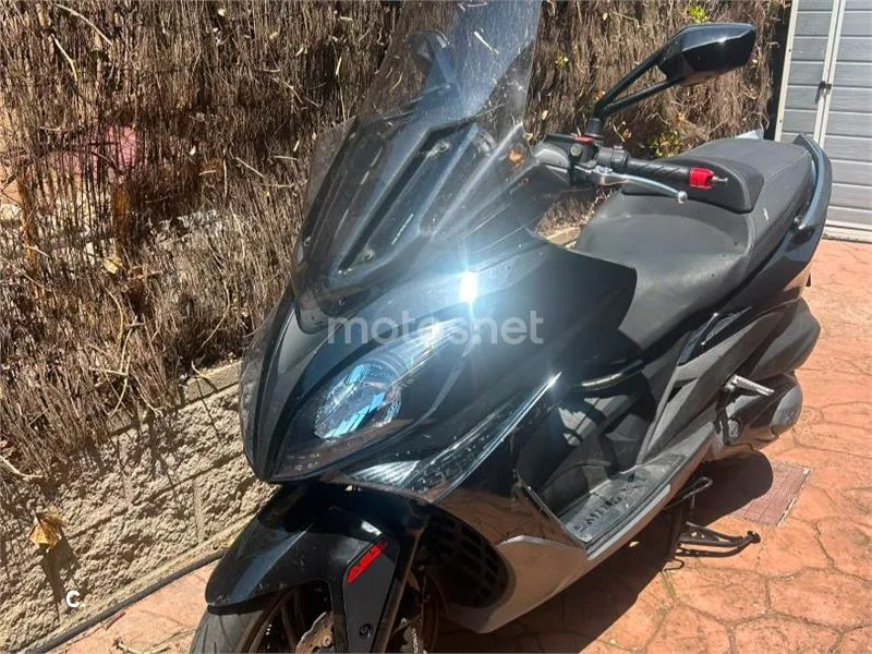Kymco Xciting 400 2500 € 2014 Madrid - 1