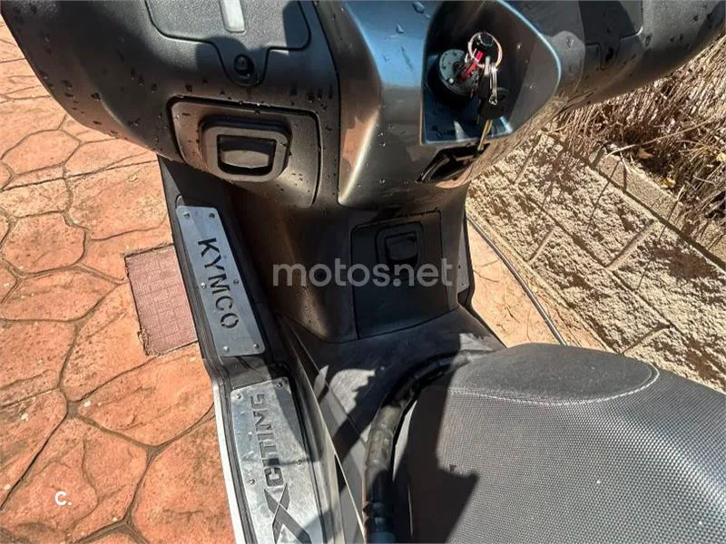 Kymco Xciting 400 - Vista 9