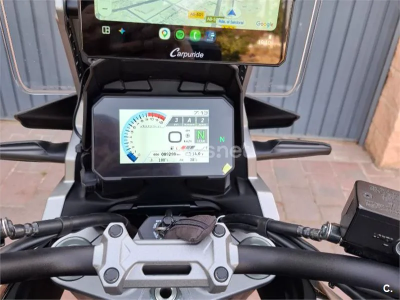 Suzuki V-Strom 1050 - Vista 5