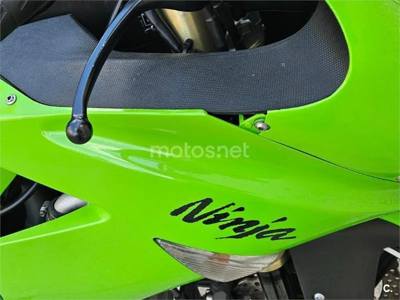 Kawasaki Ninja ZX-10R - Vista 9
