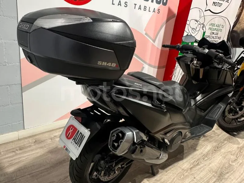 Kymco AK 550 - Vista 12