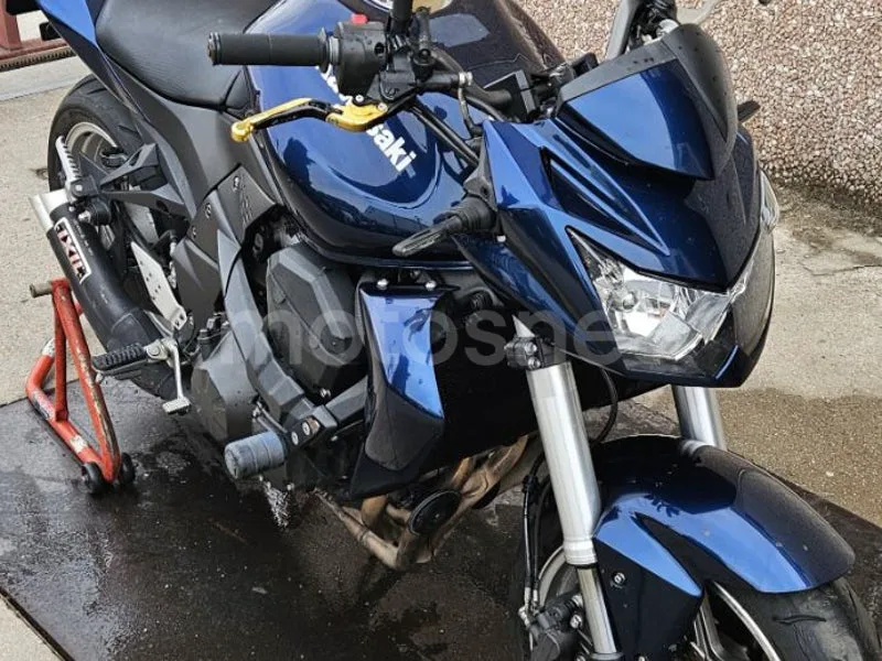 Kawasaki Z750 - Vista 5