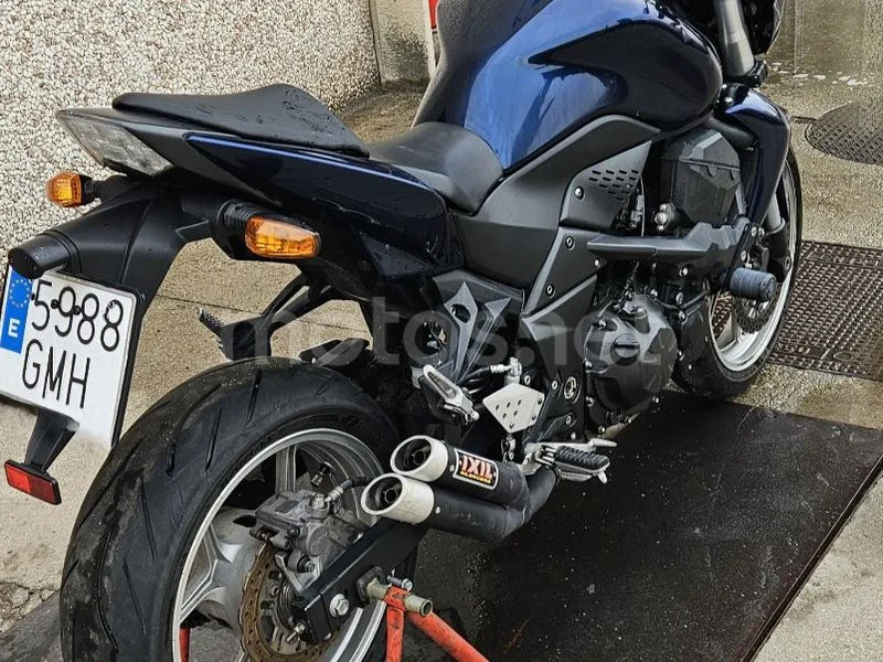 Kawasaki Z750 - Vista 6