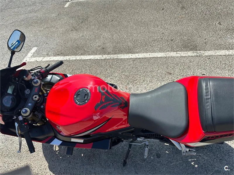 Suzuki GSX-R600 - Vista 3