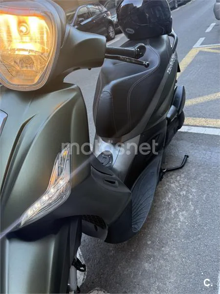 Piaggio Beverly 300 2450 € 2019 Valencia - 2