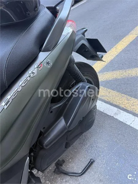 Piaggio Beverly 300 - Vista 6