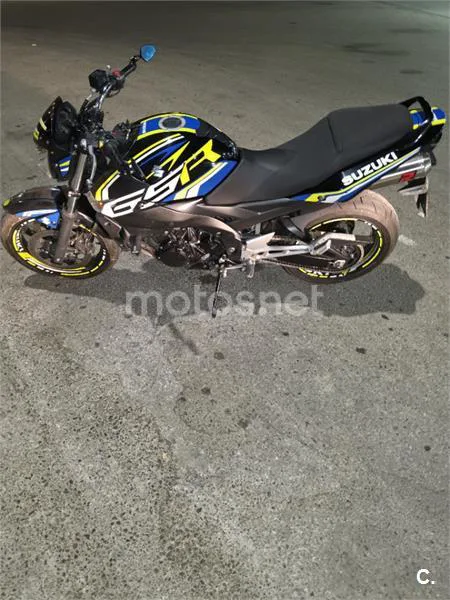 Suzuki GSR600 - Vista 3