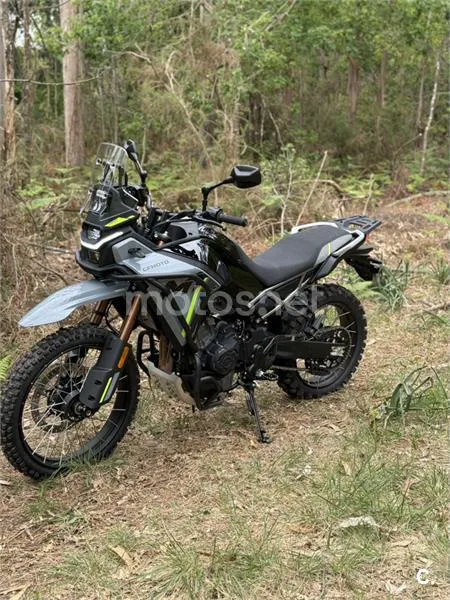 CFMOTO 450MT - Vista 3