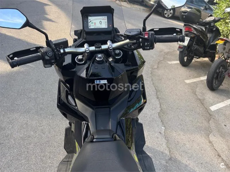 Honda X-ADV - Vista 6