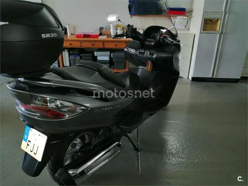 Suzuki Burgman 400 - Vista 3