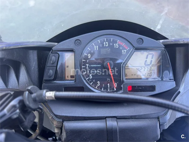 Honda CBR600RR - Vista 5