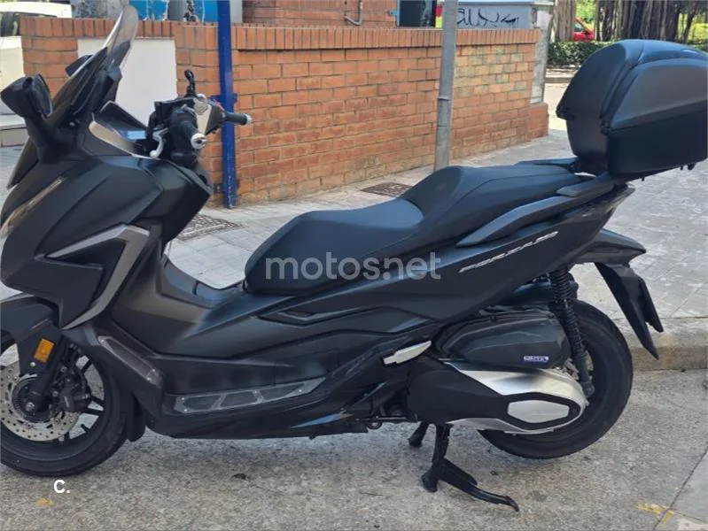 Honda Forza 350 - Vista 7