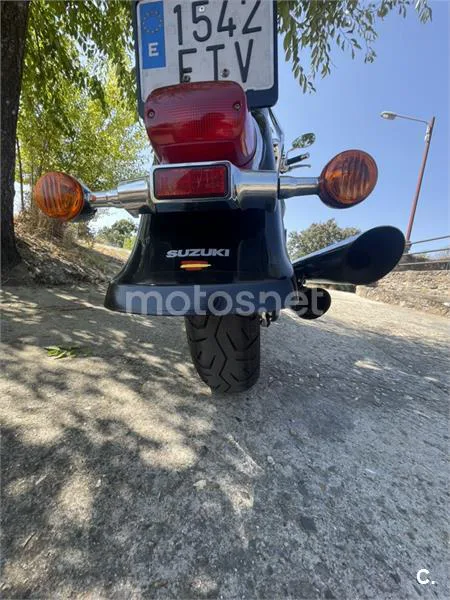 Suzuki Intruder C800 - Vista 11