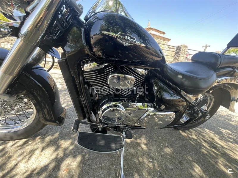 Suzuki Intruder C800 - Vista 8