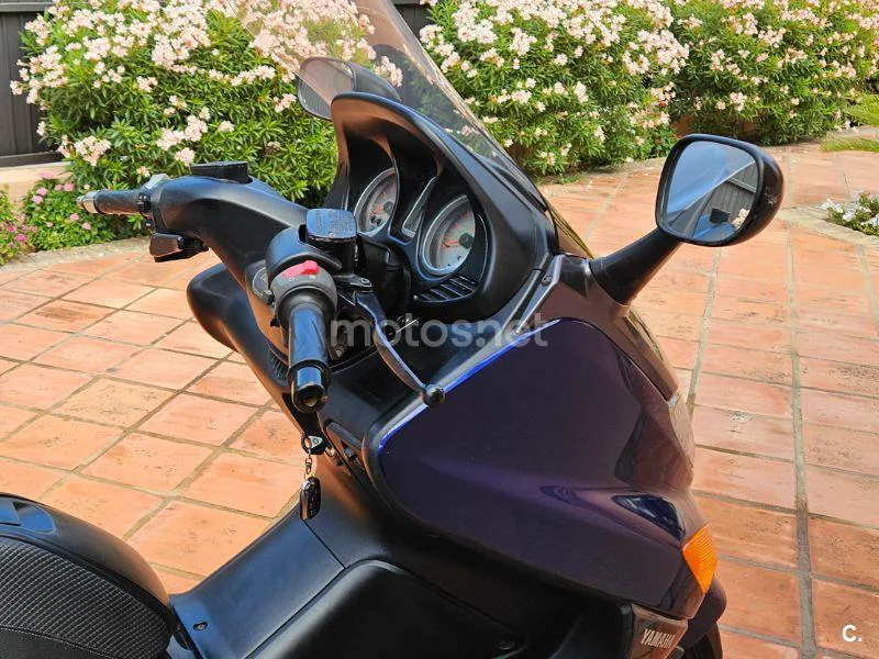 Yamaha TMAX 500 - Vista 4
