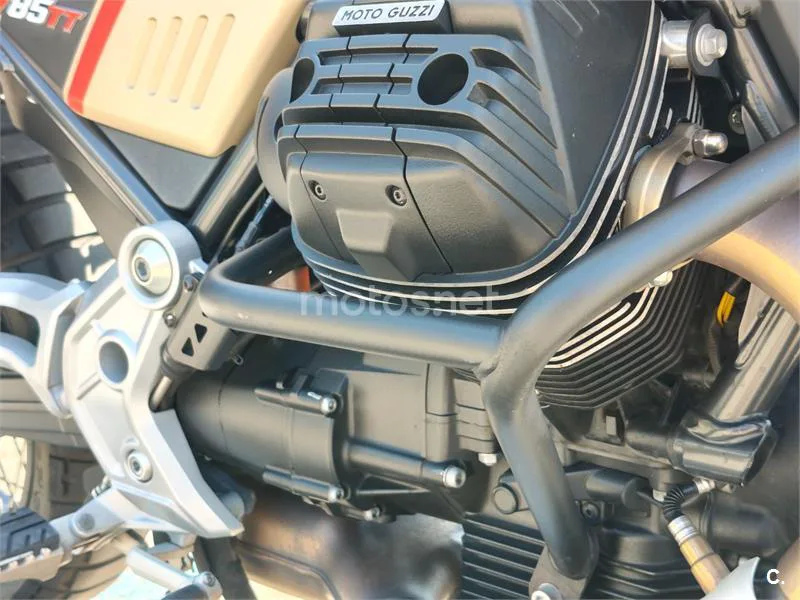 Moto Guzzi V85 TT - Vista 18