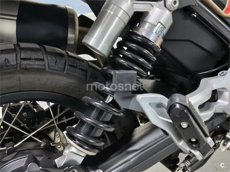Moto Guzzi V85 TT - Vista 29
