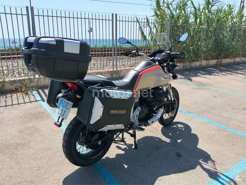 Moto Guzzi V85 TT - Vista 10