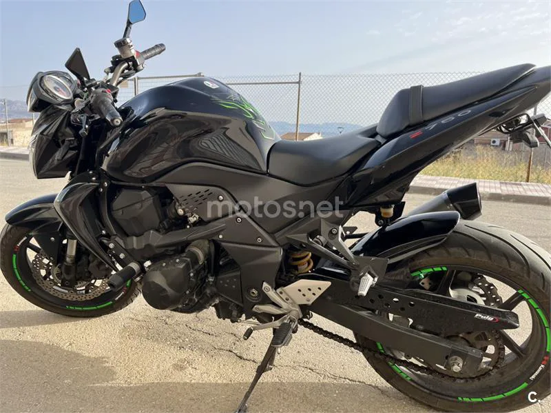 Kawasaki Z750 - Vista 4