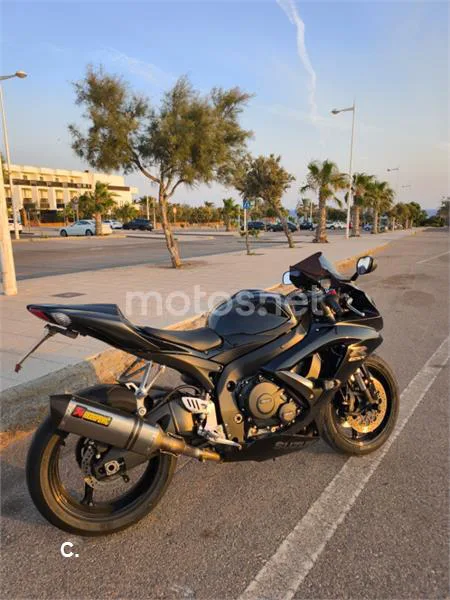 Suzuki GSX-R600 - Vista 3
