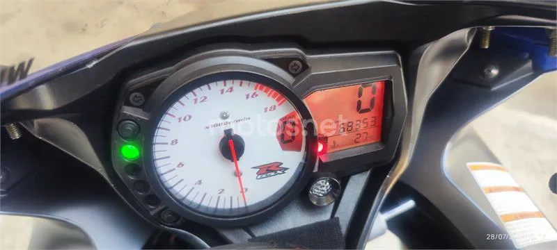 Suzuki GSX-R600 - Vista 10