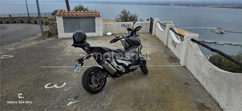 Honda X-ADV - Vista 9