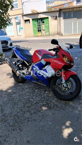 Honda CBR600F - Vista 5