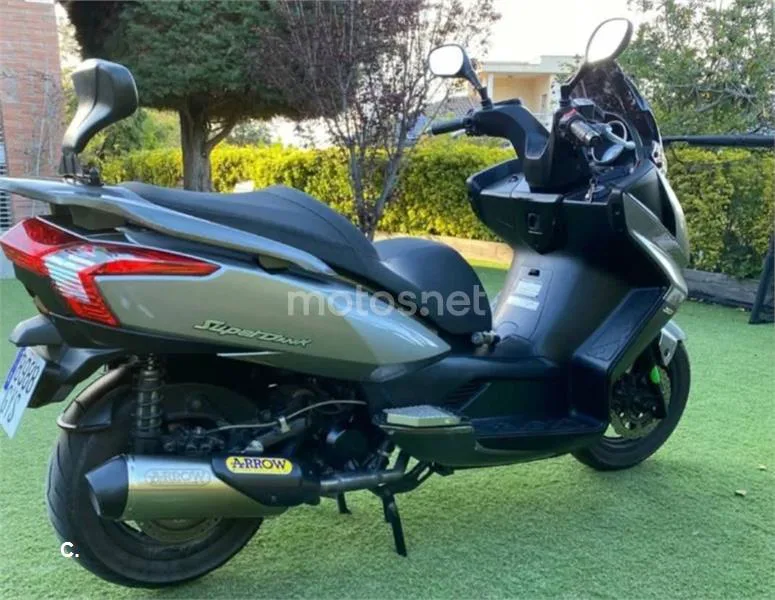 Kymco Super Dink 300 - Vista 4