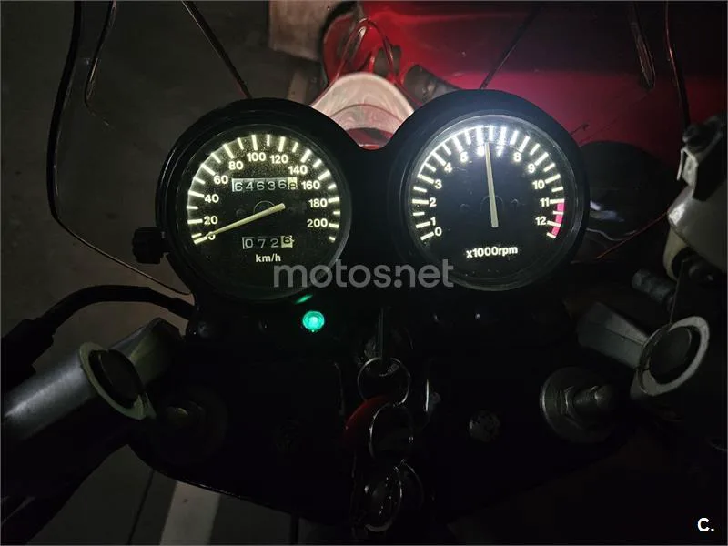 Suzuki GS500E - Vista 11