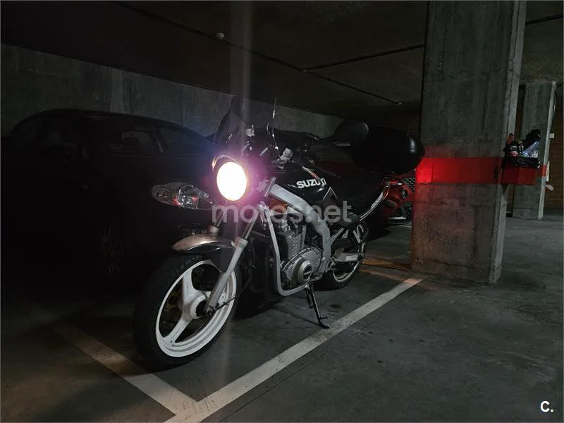 Suzuki GS500E - Vista 12