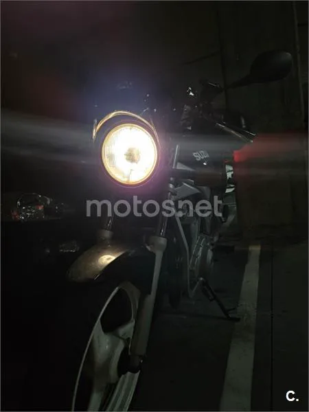 Suzuki GS500E - Vista 13