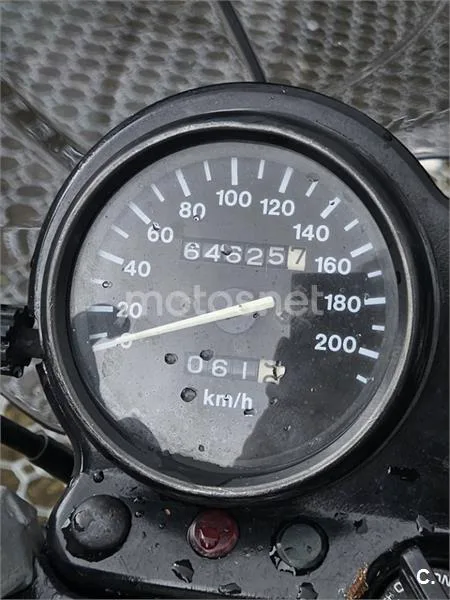 Suzuki GS500E - Vista 5
