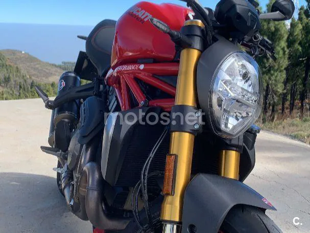 Ducati Monster 1200 S - Vista 3