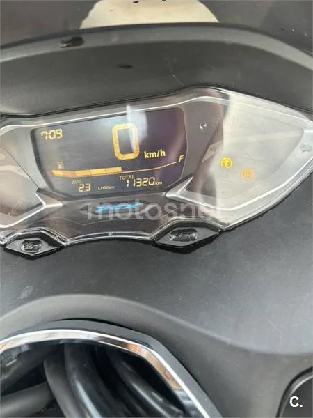Honda PCX125 - Vista 4