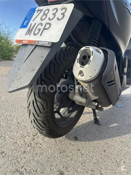 Honda PCX125 - Vista 5