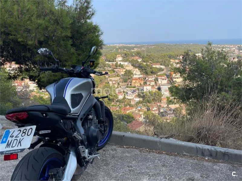 Yamaha MT-09 - Vista 4