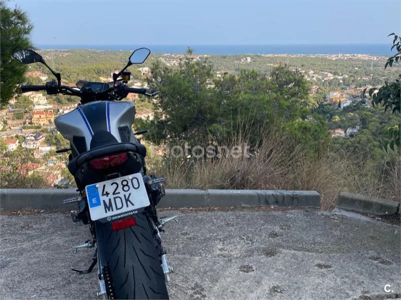 Yamaha MT-09 - Vista 5