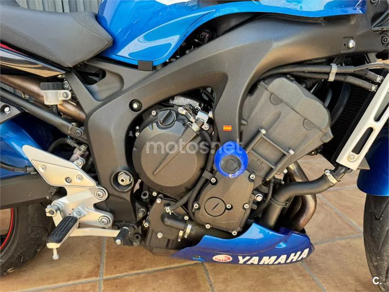 Yamaha FZ6 - Vista 12