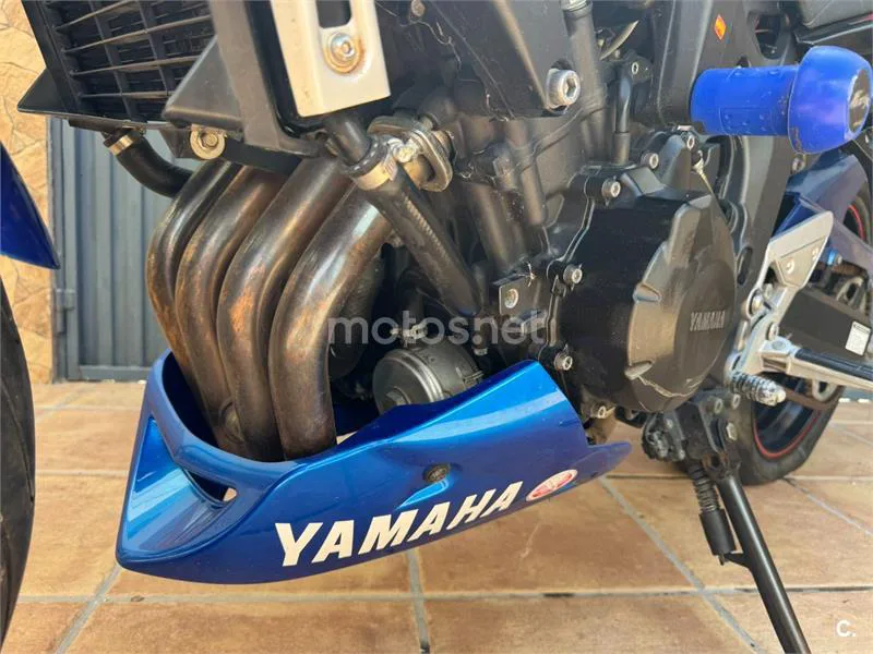 Yamaha FZ6 - Vista 19