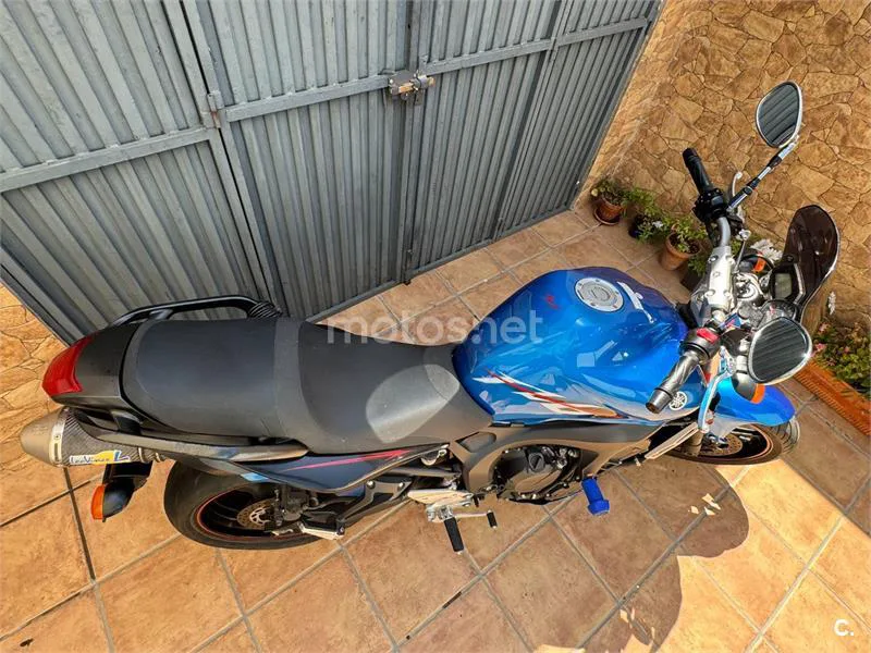 Yamaha FZ6 - Vista 21