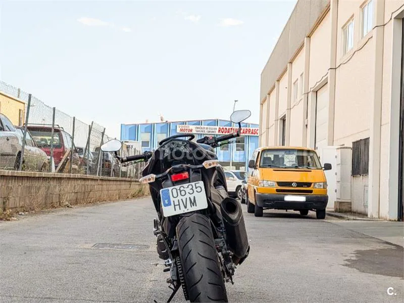 Kawasaki Z800 - Vista 3
