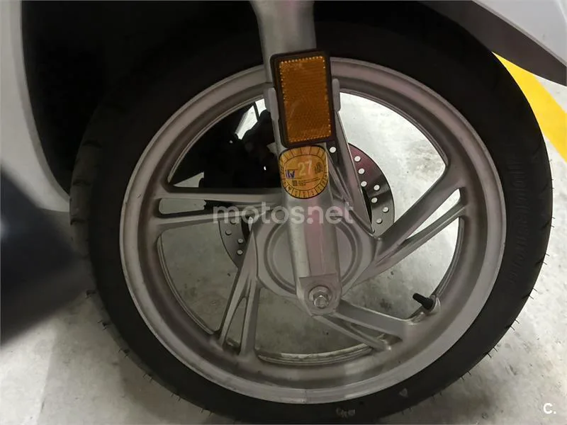 Honda SH125i - Vista 12
