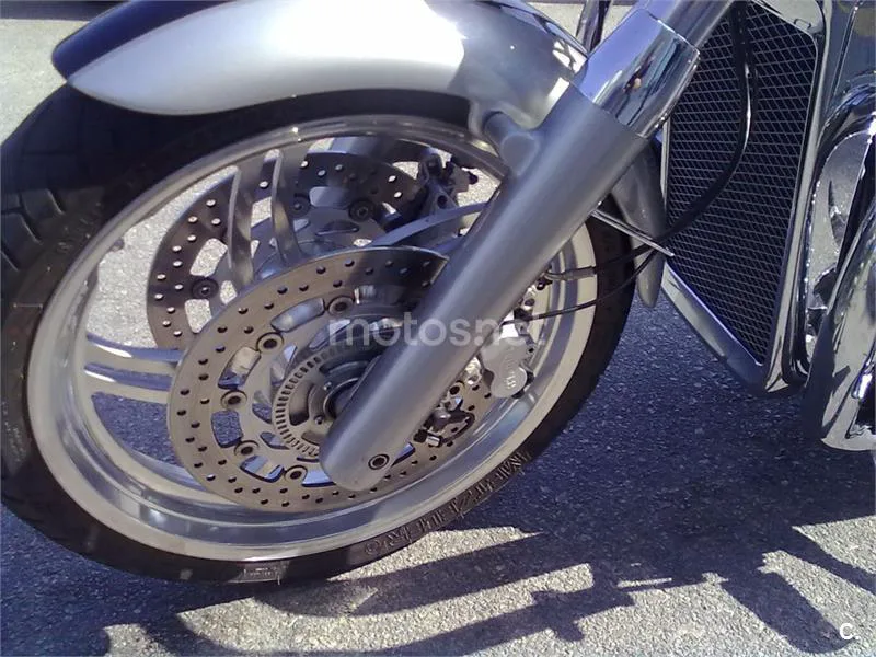 Triumph Thunderbird 1600 - Vista 4