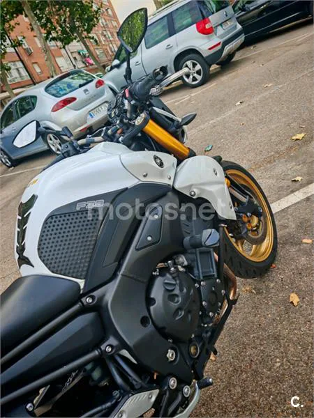 Yamaha FZ8 - Vista 4
