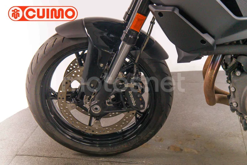 BMW F 900 XR - Vista 26